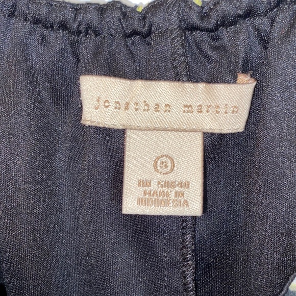 Floral Ruffle Off Shoulder Top - Picture 14 of 17